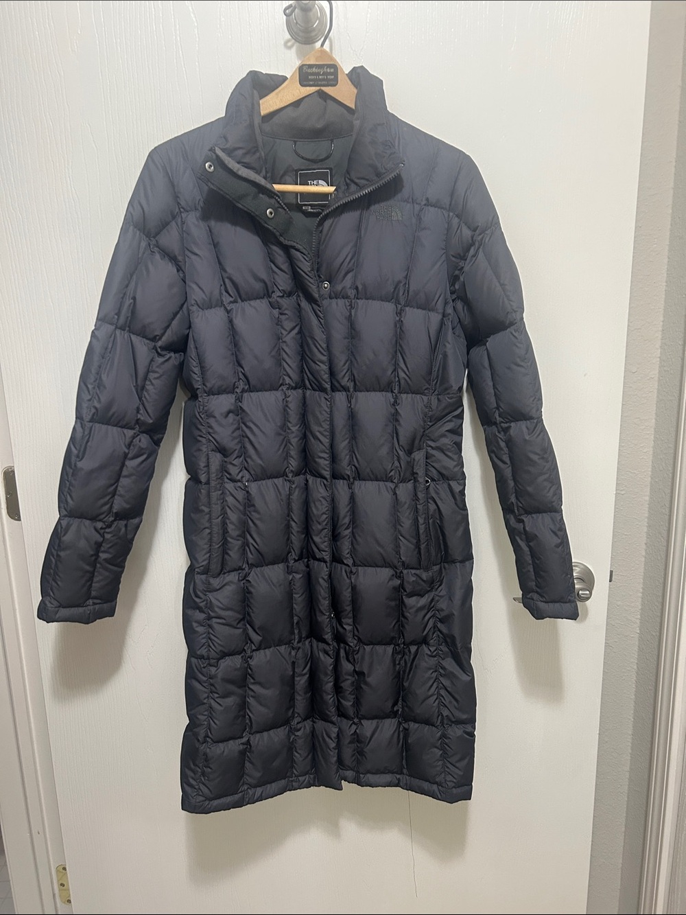 The North Face Women's Long Puffer Coat - Black